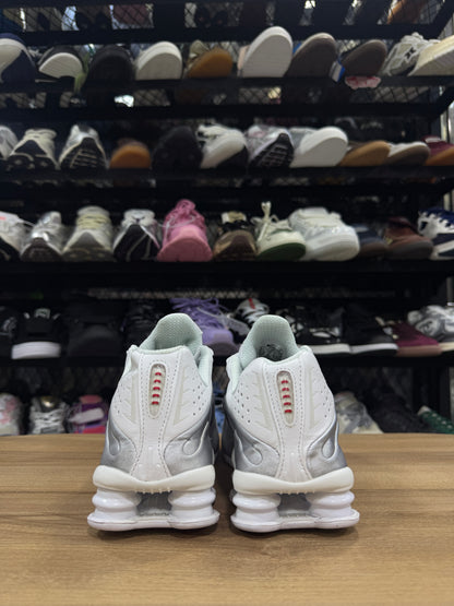 Nike Shox R4