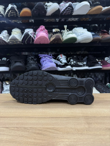 Nike Shox R4