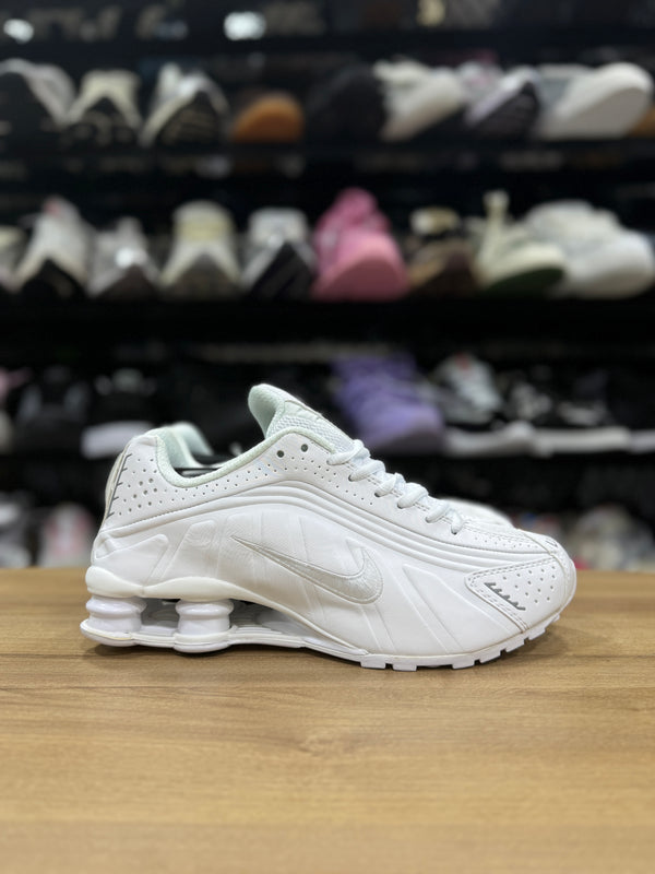 Nike Shox R4