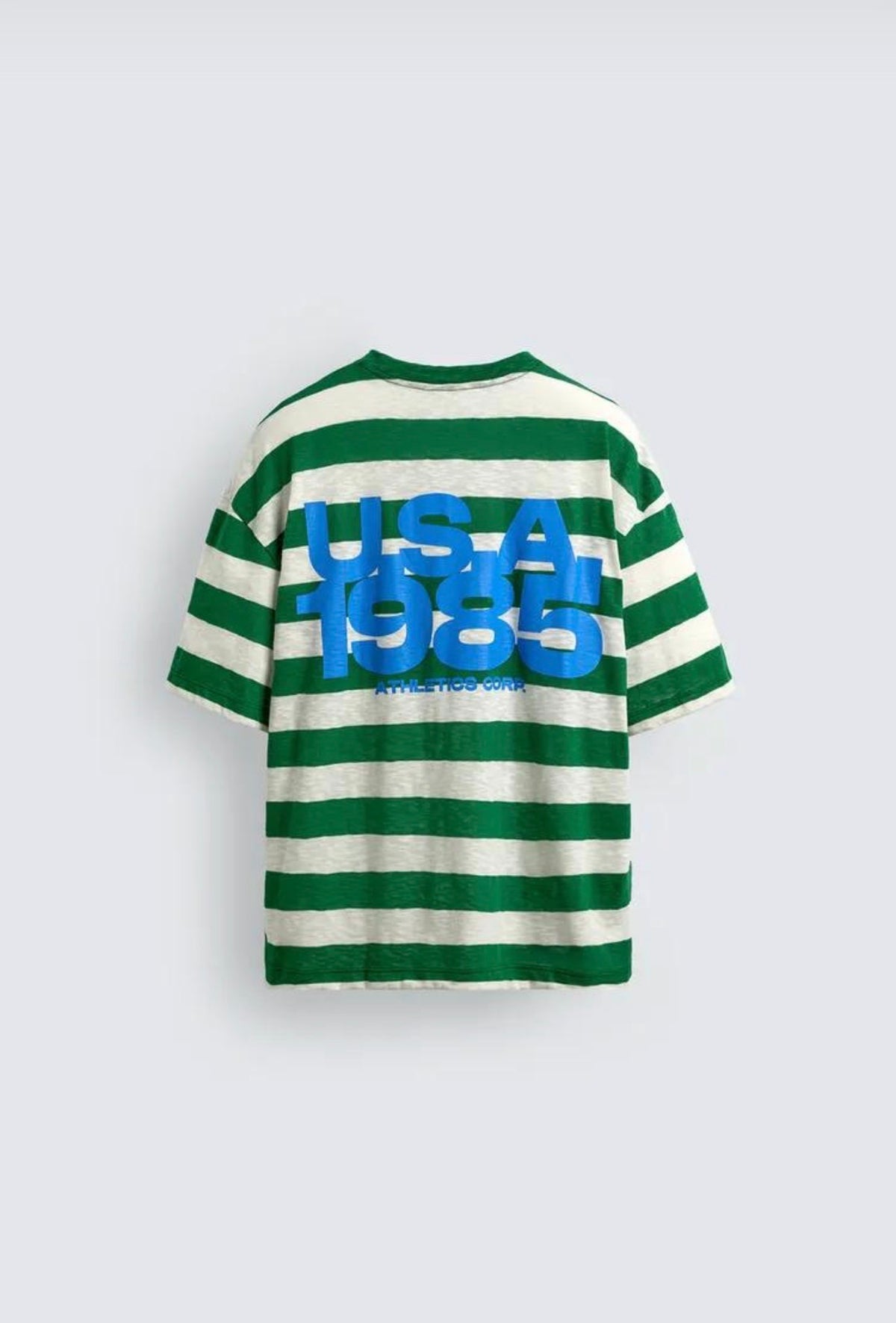 T-SHIRT MIT STREIFEN UND KONTRASTDRUCK