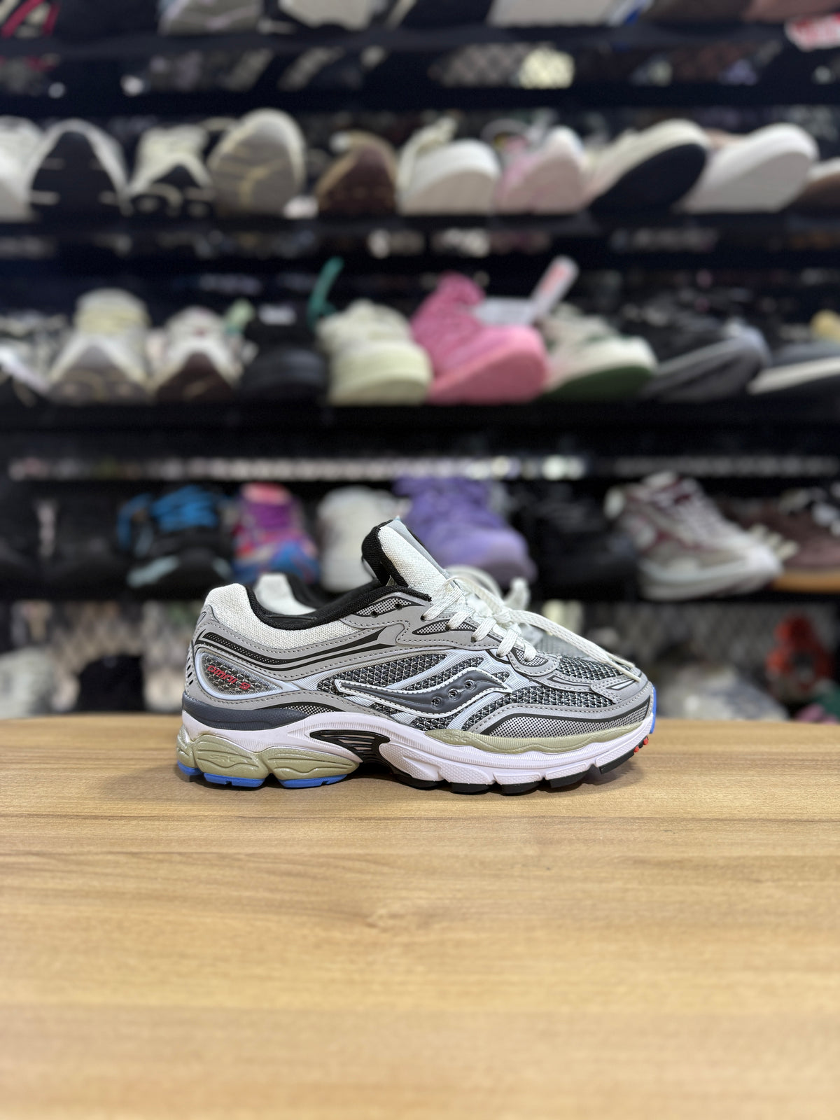 Saucony