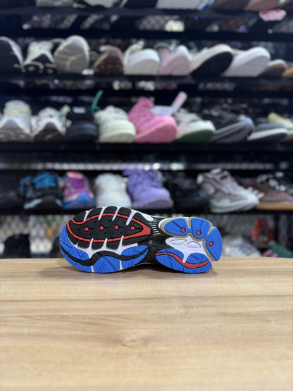 Saucony