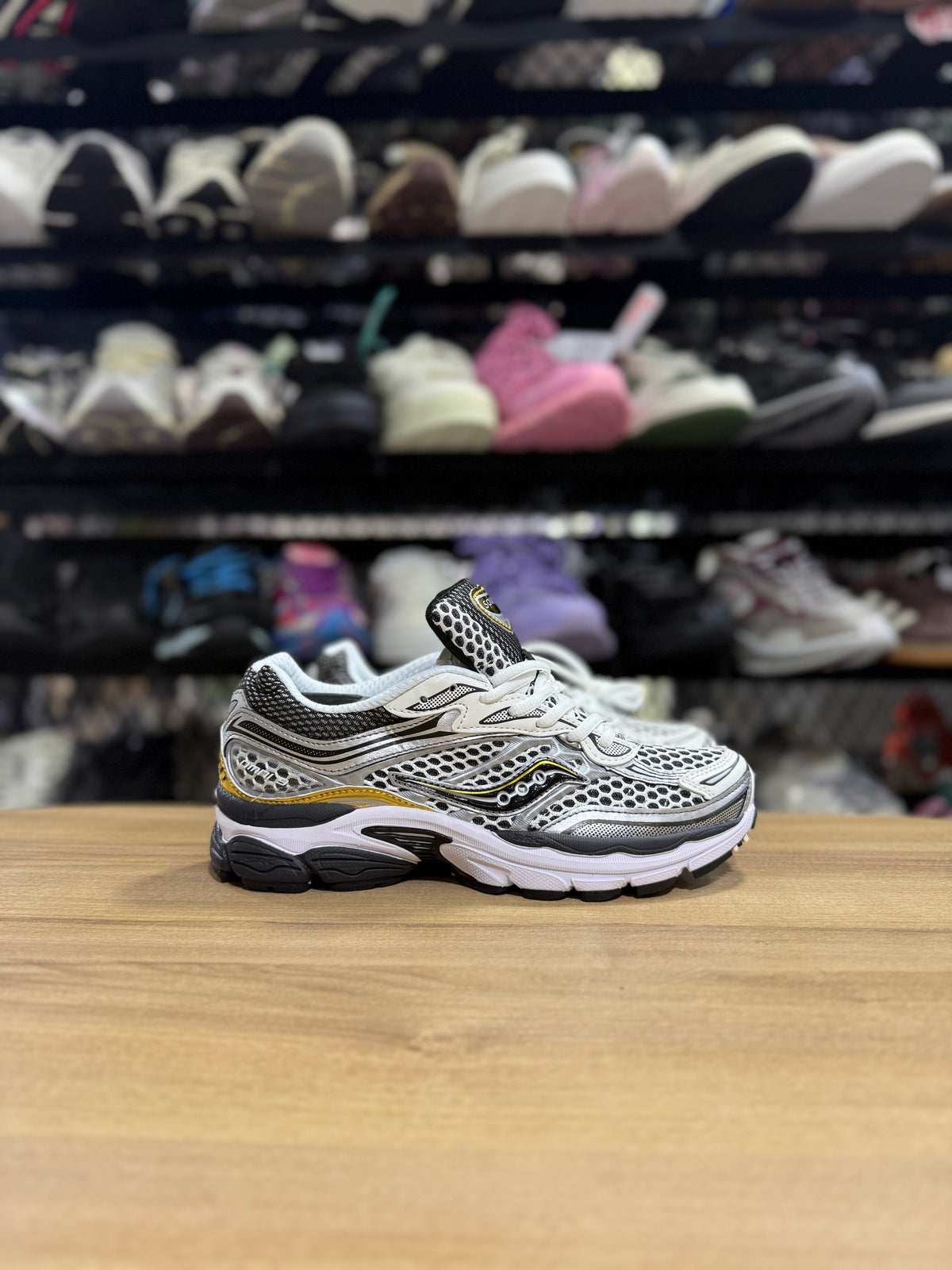 Saucony