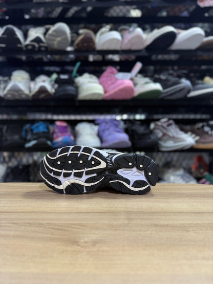 Saucony