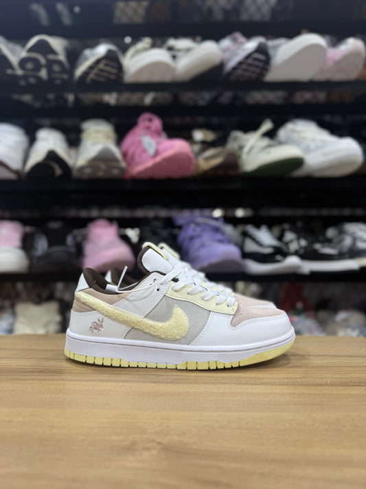 Dunk Low of the Rbbit