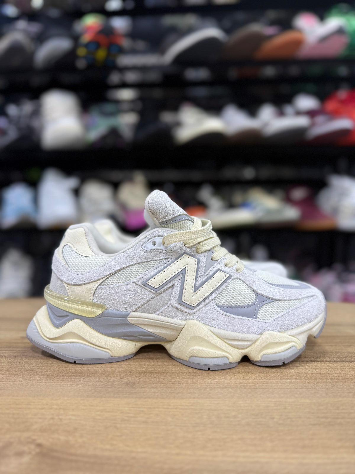 New Balance 9060